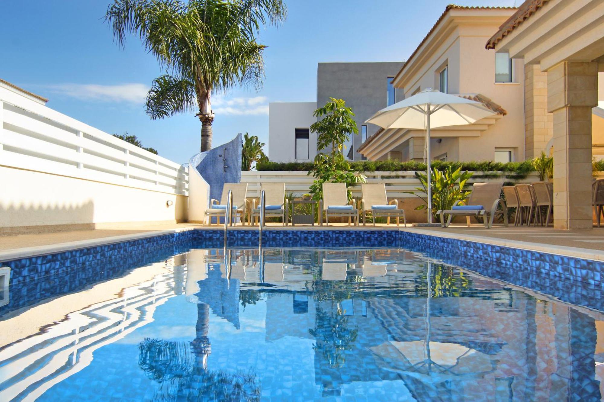 Villa Alyson Paralimni Exterior photo